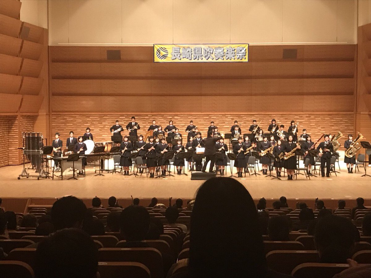 pet__8's tweet photo. 明日2月11日五番街の近くの港で1.２年生がクルーズ船のお見送り演奏も行います！アルカスでは前日祭、外では1.2年生の演奏を聴くことができます！都合がつく方はぜひお越しください！ https://t.co/0US9EFZvVw