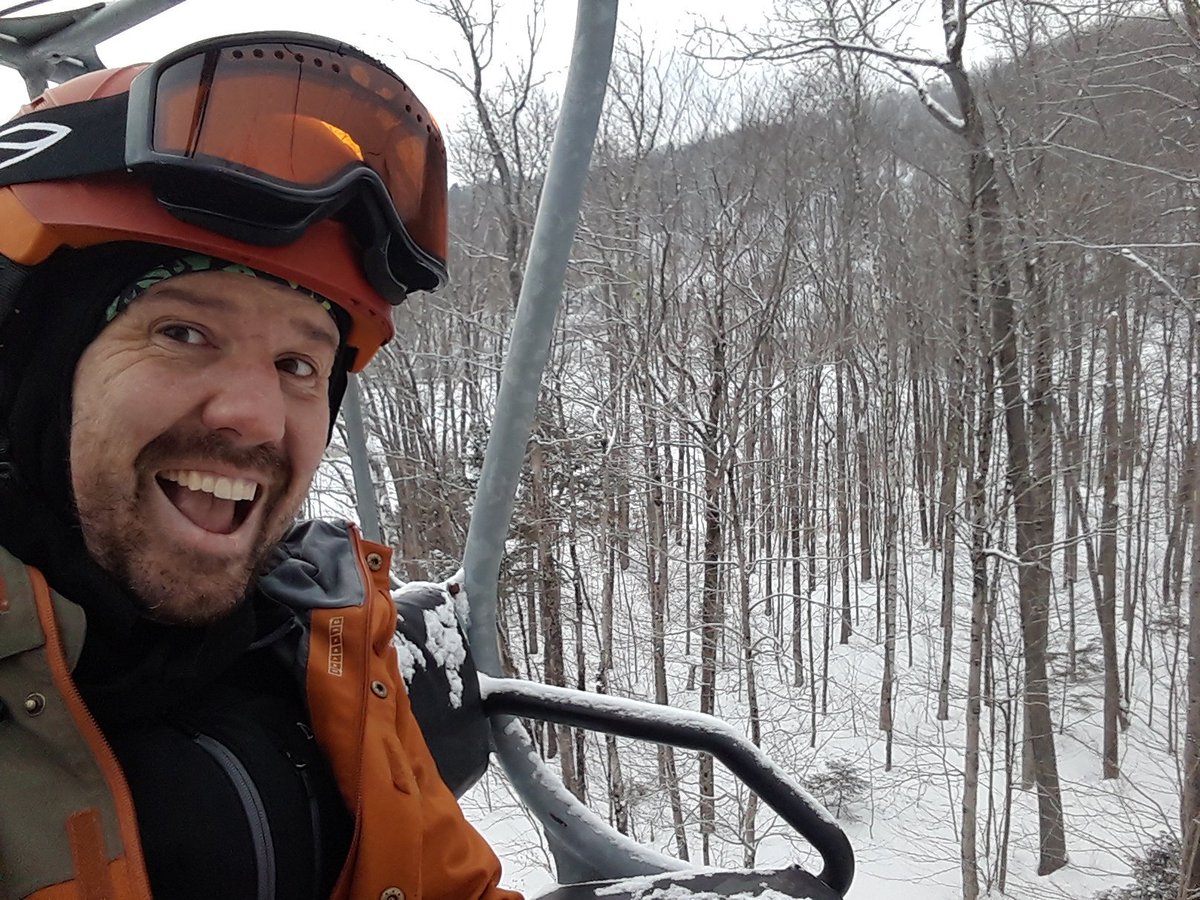 SkiAllOfUtah's tweet photo. First chair at @OkemoMountain this morning. I'd forgotten what a fully covered mountain looks like. Sigh. https://t.co/sIBXYopHGT