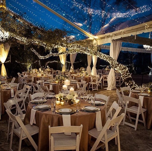 Bouquetsofatx's tweet photo. Winter wedding reception perfection!
#bouquetsofaustin #tentedreception #twinklelightsmakeeverythingbetter📷@pamelahultsphotography https://t.co/LyhNlKfTOL https://t.co/eKXLdSLgSi