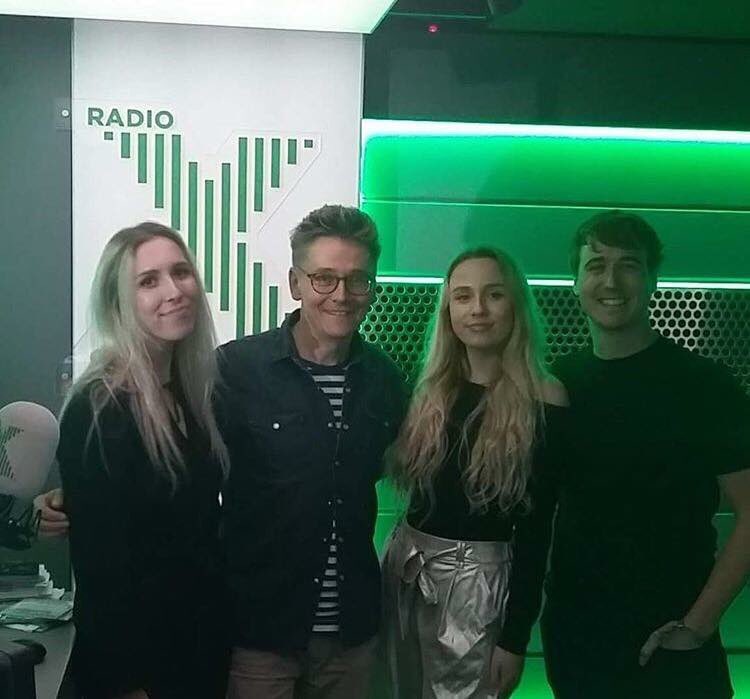 💕Only 1 week to go until we're back in London with our fav John Kennedy!!💕

Playing with the wonderfulllll The RPMs and BEACH RIOT at Tooting Tram &amp; Social next FRIDAYYYY, free entry until 10pm👽👽👽

(We heard they also do banging curries there so its a win win lol)