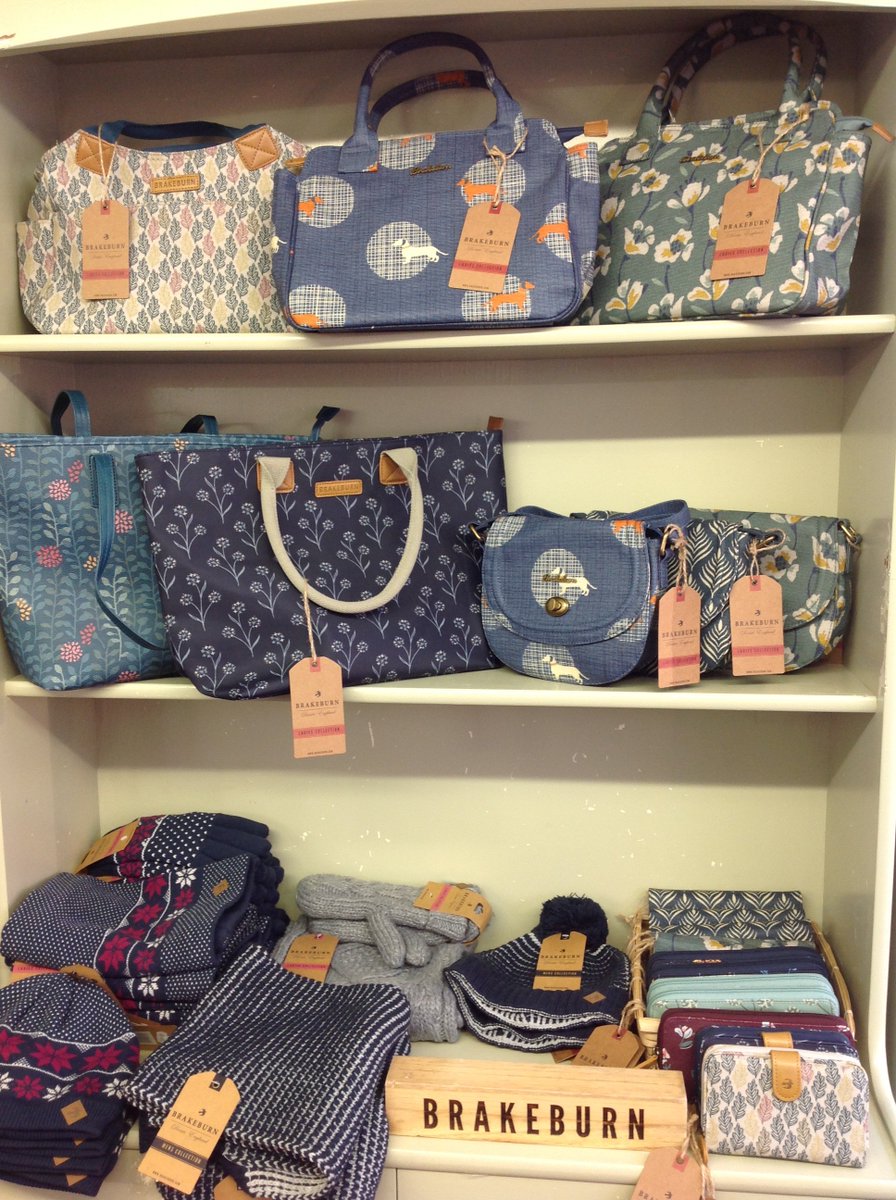 Brakeburn sale! 30% off bags and purses and 50% off winter hats scarfs and gloves👍🏼 While stocks last