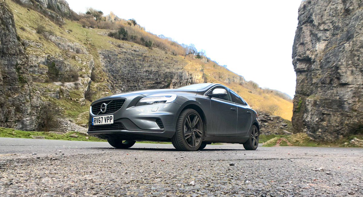The #dronedreamsuk road trippin' waggon of choice... this pretty #V40 has saved our backsides many times; the heated seats are  👌 (and the snack compartments) 🍌🍪Here she is on last weekend's #adventure to <a href="/CheddarGorge_/">Cheddar Gorge & Caves</a> 🚘 #volvo #roadtrip #somerset #drone <a href="/VolvoCarUK/">Volvo Car UK</a>