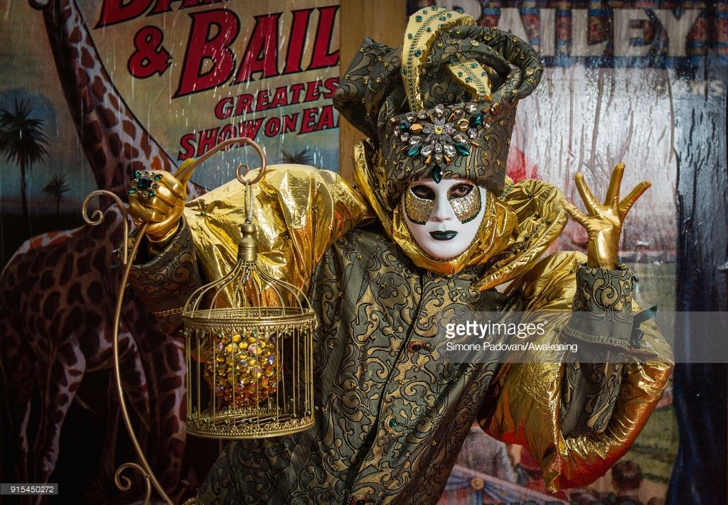 A man wearing carnival costumes poses during a portrait session on the stage of the circus structure built in Saint Mark's square for this year's Carnival in #Venice Photo by <a href="/SimonPadovani/">Simone Padovani</a> for <a href="/GettyImages/">Getty Images</a> #CarnevaleVenezia2018 <a href="/Venice_Carnival/">Carnevale di Venezia</a> buff.ly/2EdsbEA