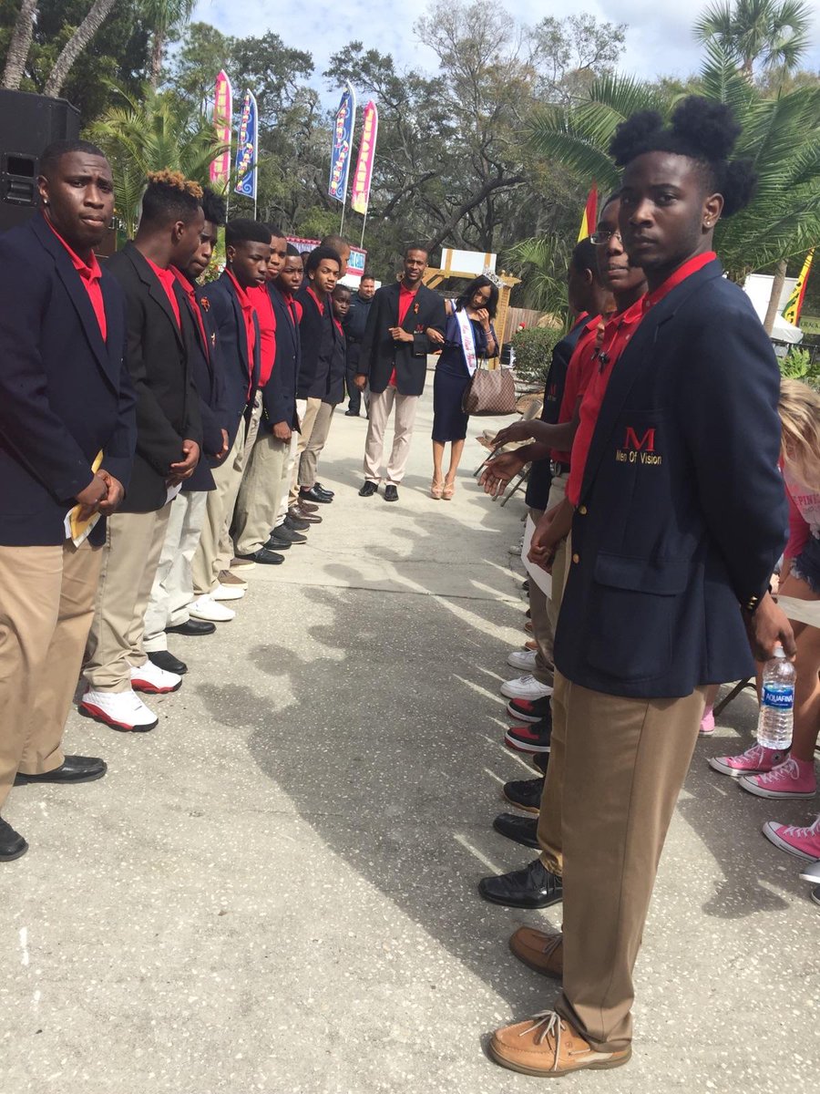 MOV young leaders representing at the Florida State Fair!