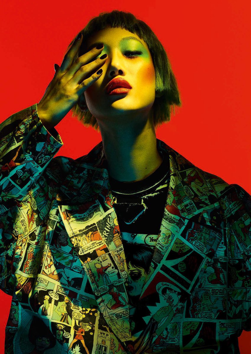 fashioncowmag's tweet photo. #MakeupMusic is heard as #MarlaBelt @StreetersLDN blends the purity of beauty with the artistry of excess. #SoraChoi @Wilhelmina by #BenHassett for @voguejp https://t.co/xDniJPeEZd https://t.co/y8zYLJLgEF
