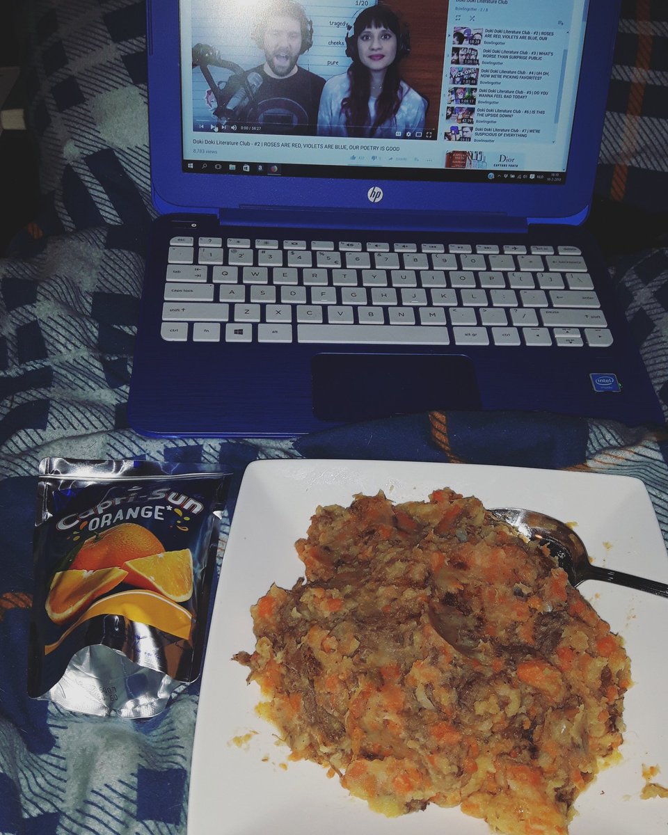 JulianaFree2BMe's tweet photo. Warmed up the food. Hutspot! Delicious! Early dinner time for me.. can't wait any longer! Love this Dutch dish. Got my Capri-Sun and YT! Thank you @TinekeJo 😙
#EarlyDinner #Hutspot #DutchKitchen #CapriSun #YouTube #BowlingOtter #Saturday https://t.co/NCqemeHbwS