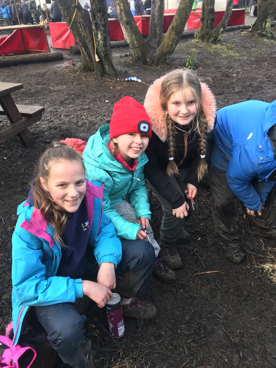 32ndscouts's tweet photo. @BearGrylls eat your heart out @AuchengillanOC #subzero2018 #firelighting #bushcraft https://t.co/KYeSVeqdFP