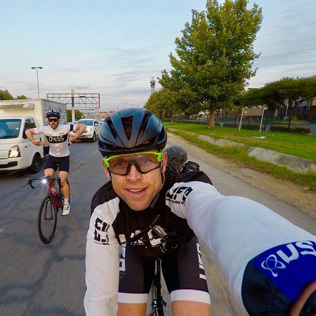 JonoCloete's tweet photo. Power ride in the cradle with @Rorybut yesterday. Short video on my YouTube channel. Link in my profile. Check it out! @ urbanfitsa @specializedza @usnsa @completecyclist @newbalanceza #letsdothis #fitness #committobefit #fit #getfit #getstrong #getoutdo… https://t.co/fQe1PSeMce https://t.co/LxQ5HHiC1Z