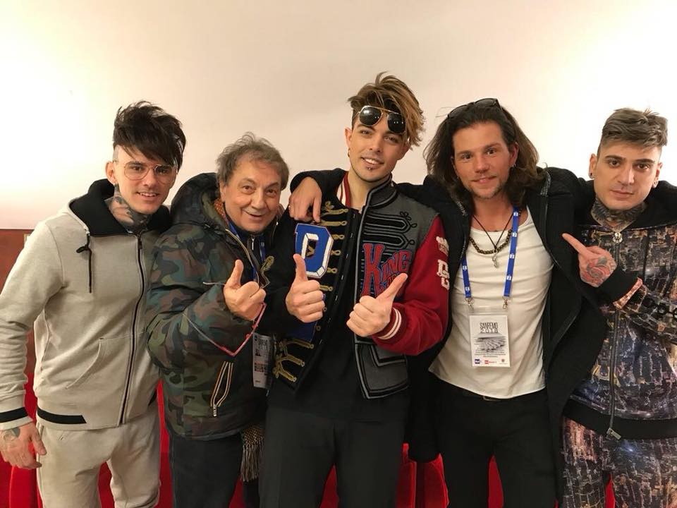 Toto_RightBLU's tweet photo. "SANREMO ED I #thekolors: BRAVI "GUAGLIU'..." di #SalvatoreCastello #rightblu #ladestraliberale #sanremo2018 #thekolors https://t.co/f6nVJBkNqC https://t.co/isiAsOp4ZL