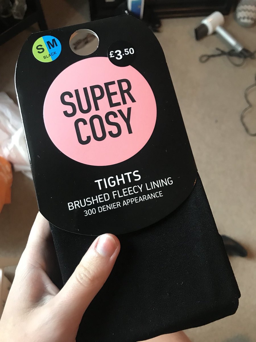 _tuesdaywilson's tweet image. Finally got thermal tights for the football!! Thanks @CharDuncker for keeping my legs toasty! #overthecold