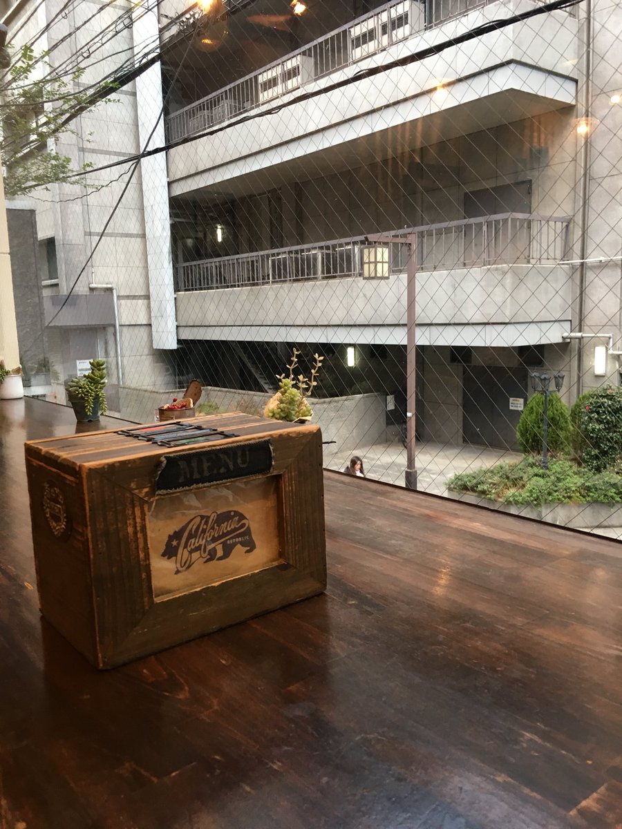 이번주의 #교카기 교토 번화가 한복판에 주어진 여백의 공간. 카페 진타를 소개합니다. #교토 #카페 facebook.com/kyotocafe00/po…