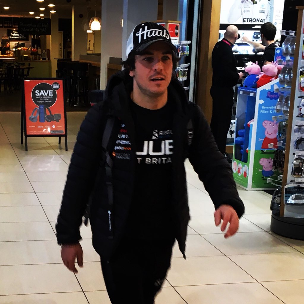 Just keep on truckin’... Alicante bound. #teamribble #trainingcamp