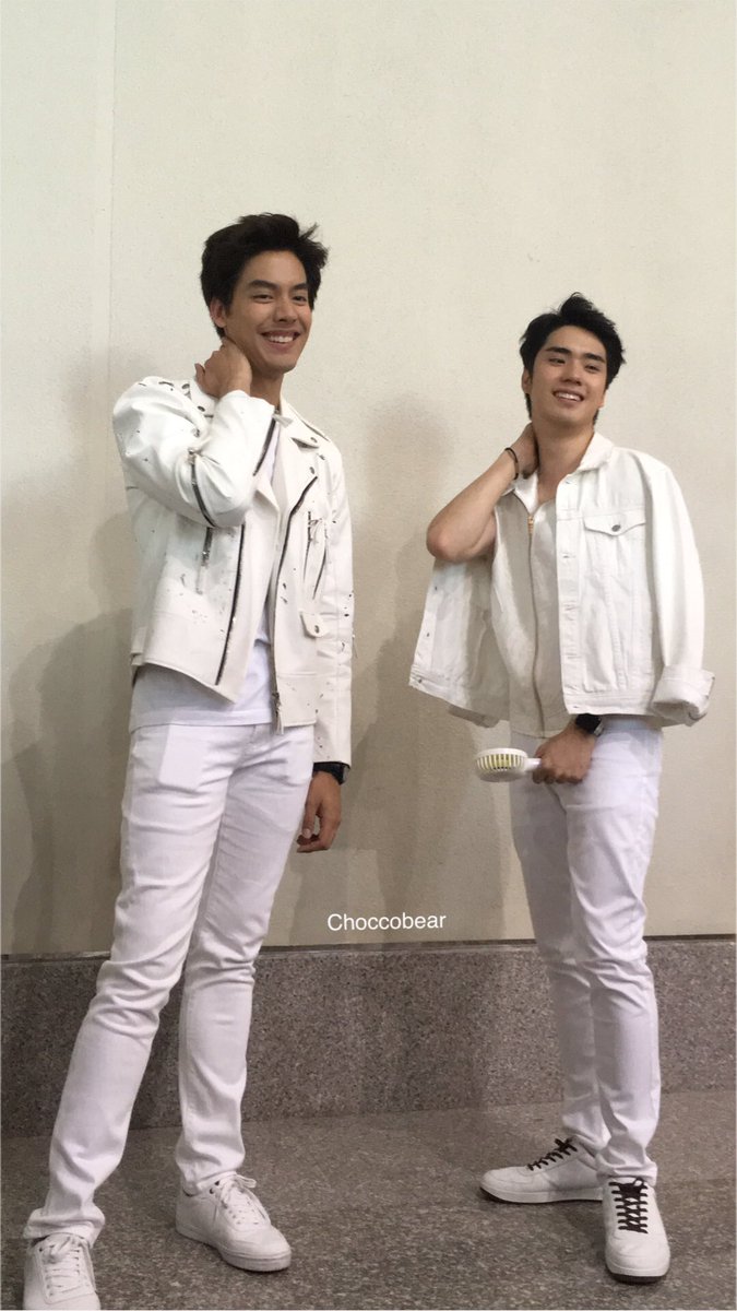 choccobearsweet's tweet photo. นานๆแวะมาที พกความหล่อน่ารักมาเพียบ ^____^ @tae_darvid @tee_jaruji #อะไรอะไรก็ตี๋ #เต้ติสชีวิตโลเทค #taedarvid #tee_jaruji #teethanapon #yamaha #Qbix #SafeRideSaveLife #Bluecore #yamahasocietythailand #solarboysproject #sbfive https://t.co/JL4V83Ci6f