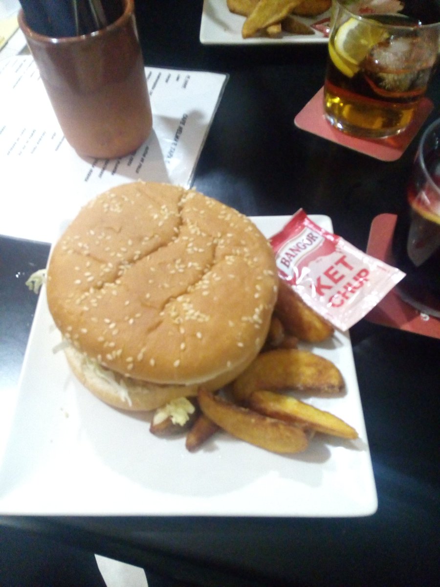 abimaleficent's tweet image. No, no es una ración, es una #Tapa. #Tapas de #Almería que no, Sevilla...