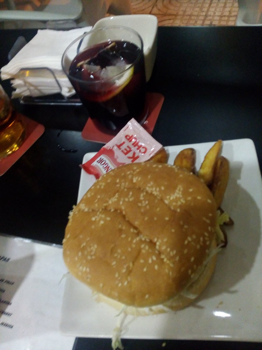 abimaleficent's tweet image. No, no es una ración, es una #Tapa. #Tapas de #Almería que no, Sevilla...