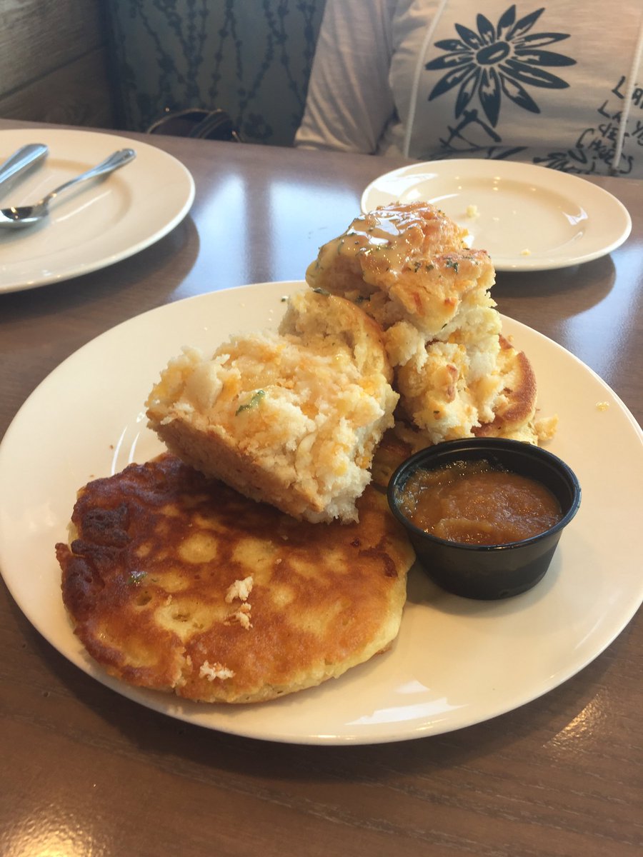 jrcooker's tweet photo. #pauladeanskitchen #familystyle, #stuffed https://t.co/IDdhTURjR3