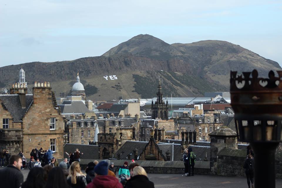 inchsaysaye's tweet photo. Spotted this today! Pure joy!! #scotland #yes2 #independence #independenceisnormal #indyref2 #buildyes #indyideas #handsoffourparliament #scotref #youyesyet #edinburgh #arthursseat https://t.co/0LS6F9bVxJ