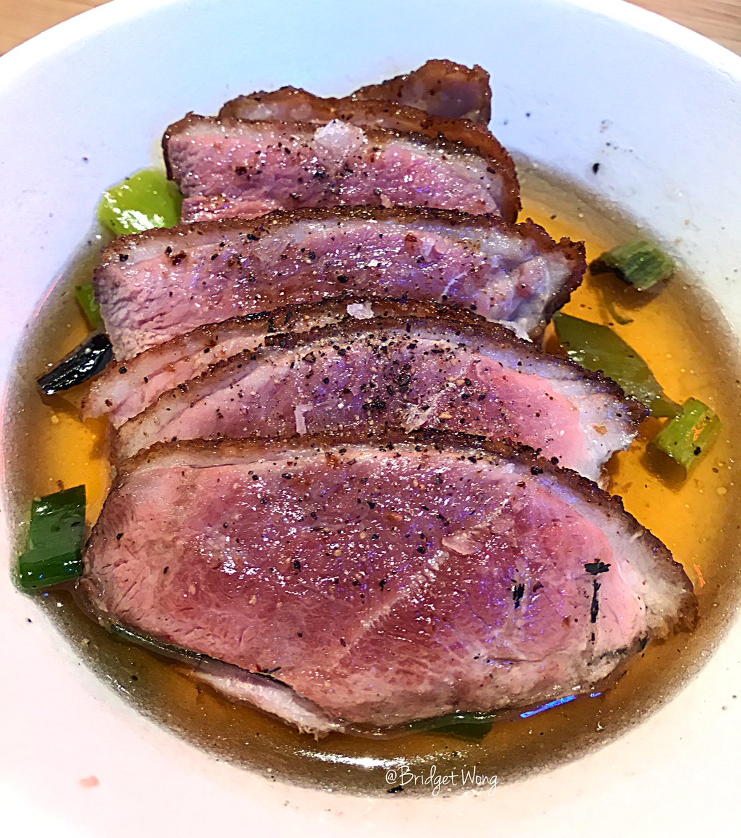 ArrowFoodie's tweet photo. Reynold Poernomo Monkey's Corner. HWKR Melbourne. Pop up store. Duck. Nice! #HWKR #ReynoldPoernomo #MonkeysCorner #Duck #MasterChefAustralia https://t.co/egLmjUgsra