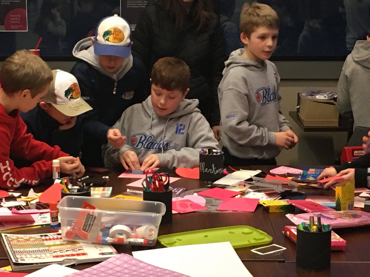 bladesatomA's tweet photo. Working together making Valentine’s Day Cards for Project Kindness #givingback #teamwork @MtPearlBlades https://t.co/CWJcTDJSFR