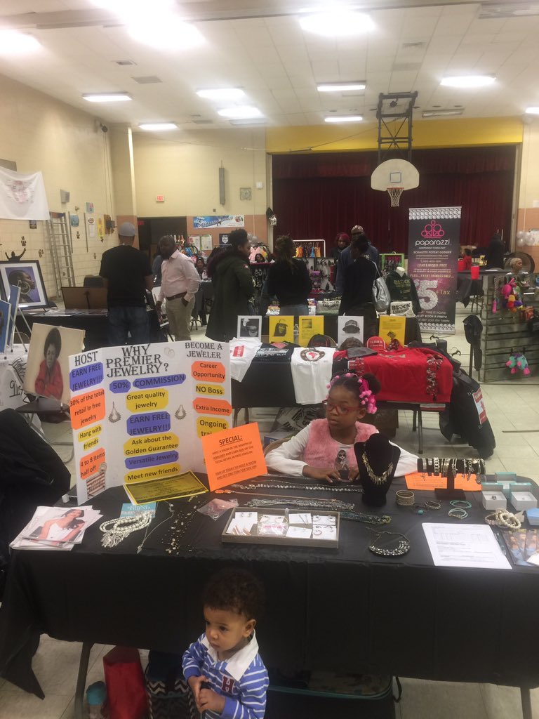 Boone_ES's tweet photo. #Orrpopupshop   We're open till 2pm.  32 vendors.  Come out support Black biz &amp; our students. https://t.co/tgIVzJ0zZw