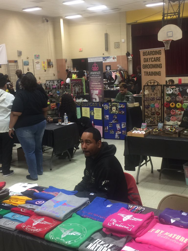 Boone_ES's tweet photo. #Orrpopupshop   We're open till 2pm.  32 vendors.  Come out support Black biz &amp; our students. https://t.co/tgIVzJ0zZw