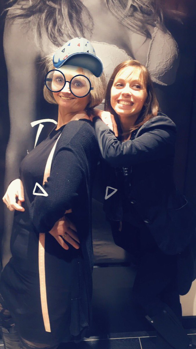 C’est carnaval c’est HKM Dunkerque ahah #HKMfun 🎀 #equipeautop #hunkemoller <a href="/VandaeleMagali/">vandaele</a> <a href="/S_Lalanne/">Stéphane Lalanne</a> <a href="/sandrinetnr/">sandrinehkm</a> <a href="/04_Loulou/">Louise</a>