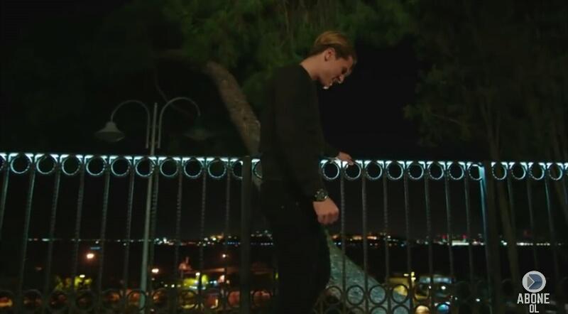 simay_barlass's tweet photo. Kadın gitti adam bitti 😕😣😍😙 @simaybarlass @aniltetik #ansim #gözkor #özlendiniz #hbt #harcandınız #ilkaşk https://t.co/HAZF4v9i6h