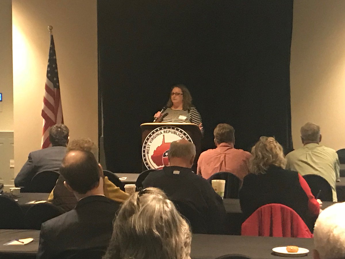 TLC_Political's tweet photo. @LukensPolitico  fundraising genius @OKelleyDelgado  talking about how vital big donors and events are to keeping a campaign's warchest full! https://t.co/qkqoNXpOgG