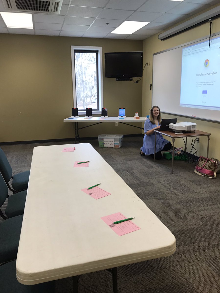 ACPSPDGal's tweet photo. Hidden Oak teacher, Julie Kramer, setting up for her ACPS teacher-led session!! #ElevatED18 #techteach https://t.co/adc9Oe1K2R