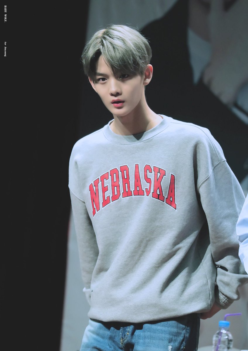 babywolf_0510's tweet photo. 진영이 
오늘도 내 맘속에❤️🔥
웃는모습 최고다ㅜㅜ🌸
#배진영 #진영 #굿나잇 #워너원 https://t.co/vFcZgygs06