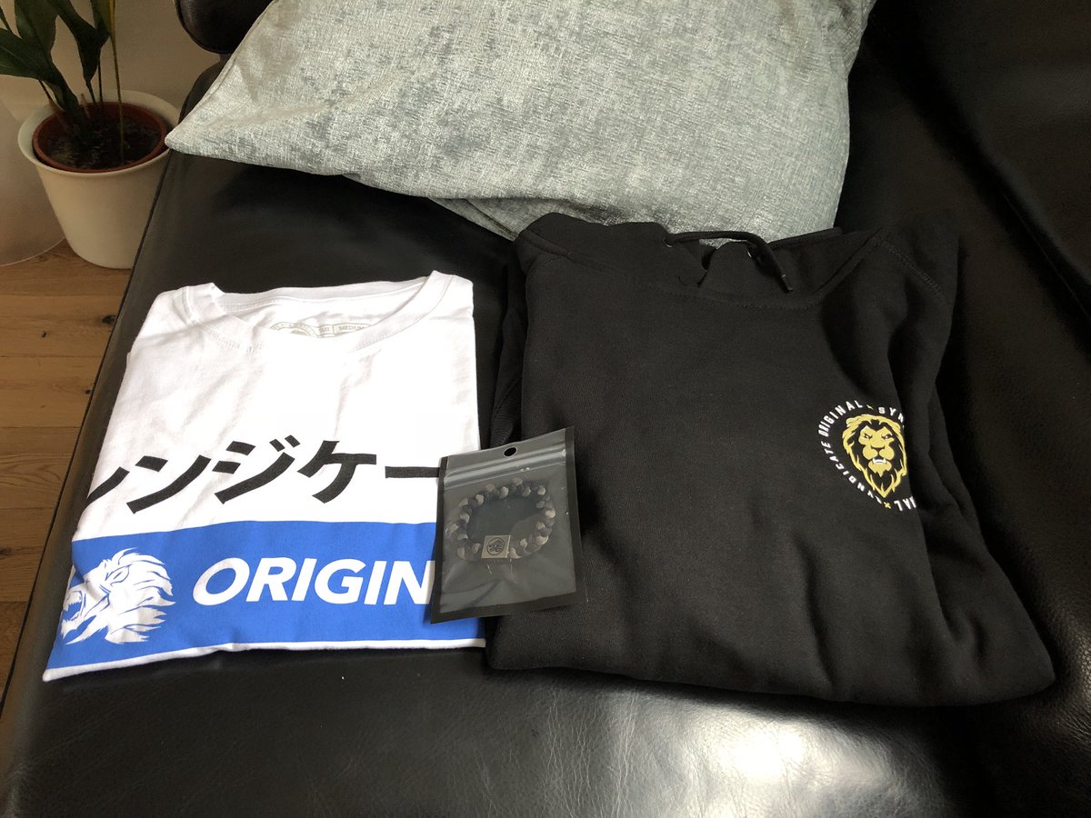 robsquires's tweet photo. @ProSyndicate @SyndicateOG @alicecassell @MummySyndicate Syndicate Swag Saturday! #syndicate #insignia #kanji #prosyndicate https://t.co/cckJ3l1Ies