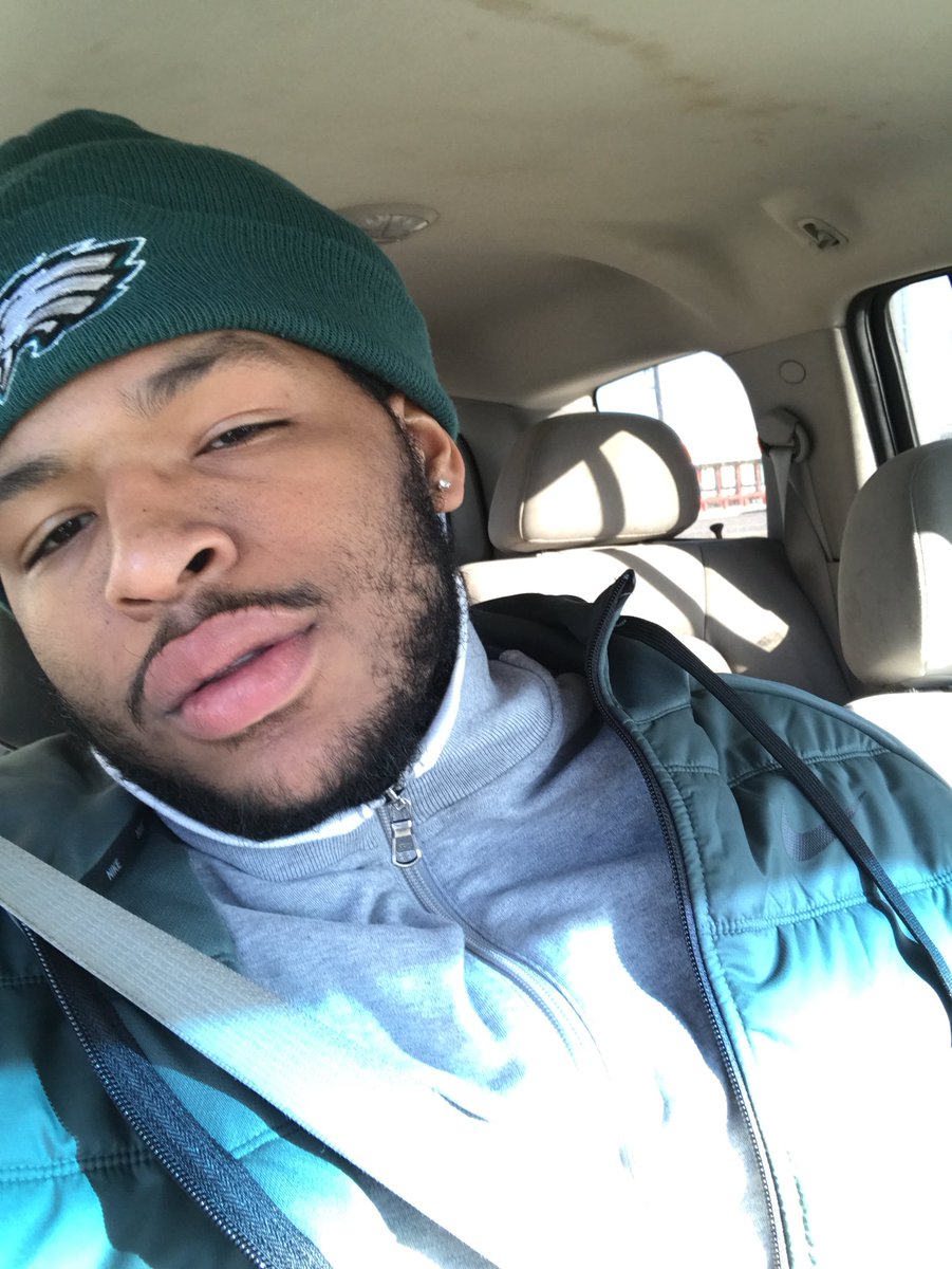 thisisishaq's tweet photo. Y’all musta forgot bout them birds 🦅 https://t.co/ZGifghoB5R