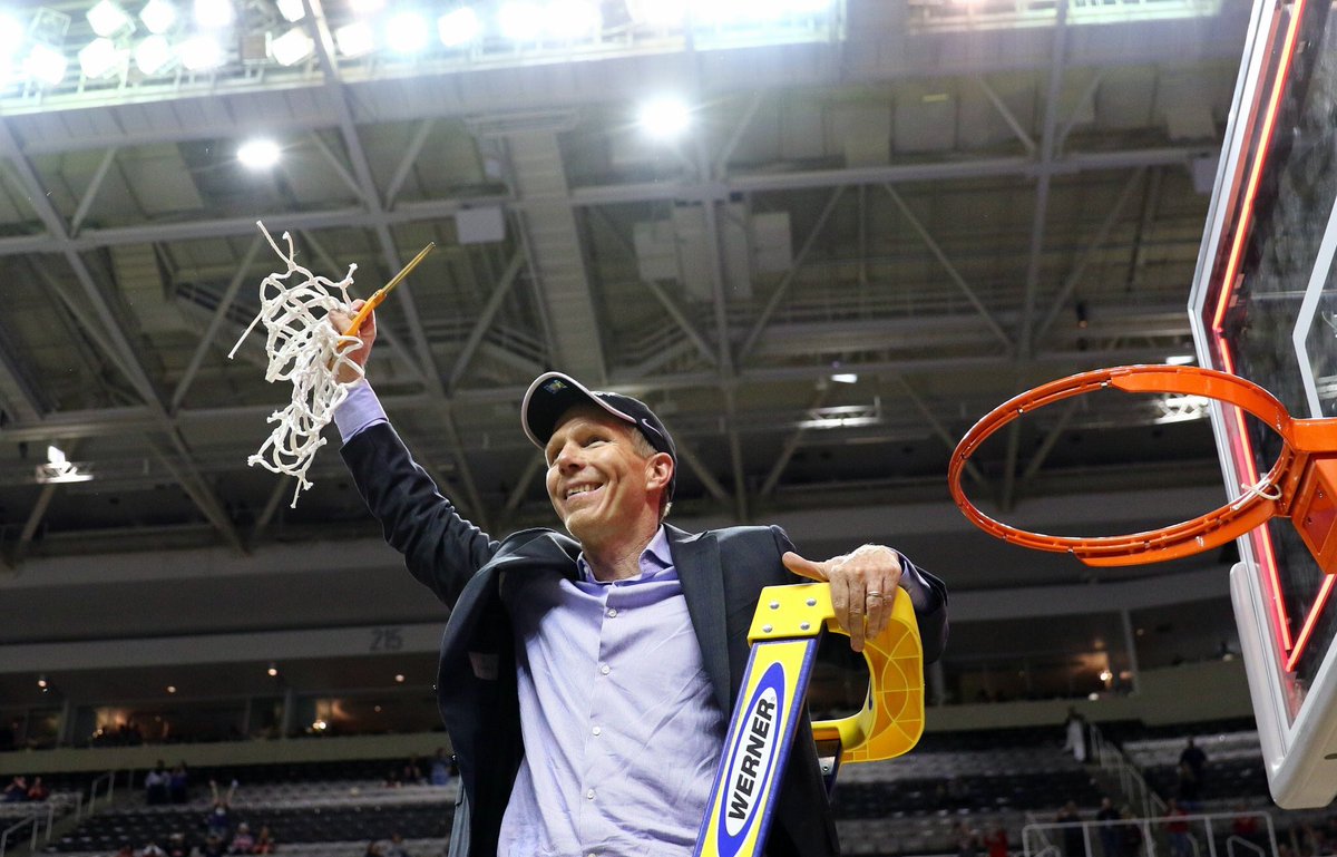 ComCancerFund's tweet photo. PLEASE RT!
Today is the last day to vote #CoachMarkFew to the Sweet 16 of the #ESPNCharityChallenge and help us raise money to help local cancer patients.
WE NEED YOUR HELP....1 retweet = 1 vote!
Also, place a 2nd vote here ➡️ https://t.co/c7gkB7BNFK
#Timeout2Vote #contest https://t.co/OPkqF1XQK4