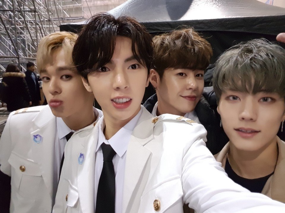 IMFACTofficial's tweet photo. [임팩트] #더유닛 첫 오디션부터 쉼 없이 달려온 멤버들은 오늘 파이널 무대를 마지막으로 약 6개월간의 대장정을 마무리했습니다! 그동안 아낌없이 응원해주고 투표해주신 팬 여러분과 유닛 메이커 여러분께 다시 한 번 감사드립니다🙏

#임팩트 #IMFACT #지안 #제업 #태호 #웅재 #이상 https://t.co/0nUMs0zOXf