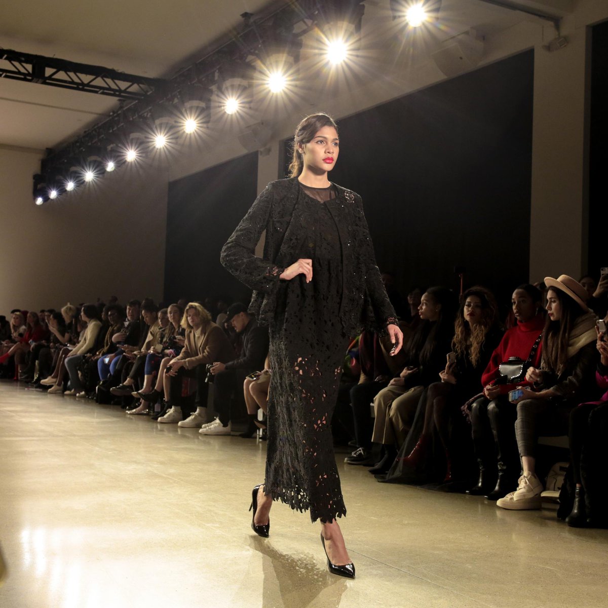 Jet set take note: <a href="/DanLiuTatsuaki/">DAN LIU Design</a> presented elegant sillhouttes and knotted kerchiefs for easy on-the-go glamour at his February 2018 show. #NYFW