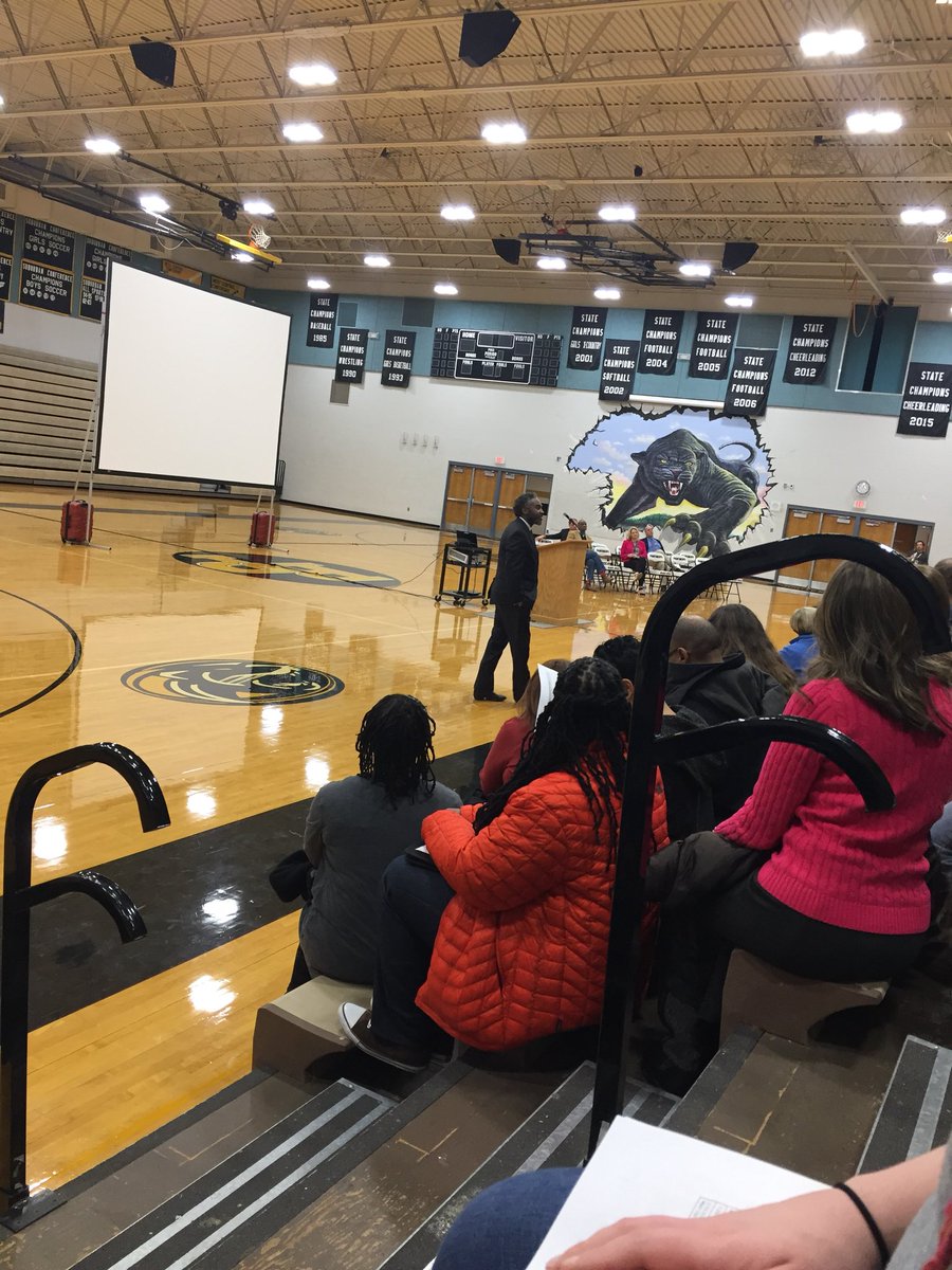 rpemshuskies's tweet image. RP’s Good Neighbors Strong Community event... #navigatingdifferences #wisdominthegreatervalue