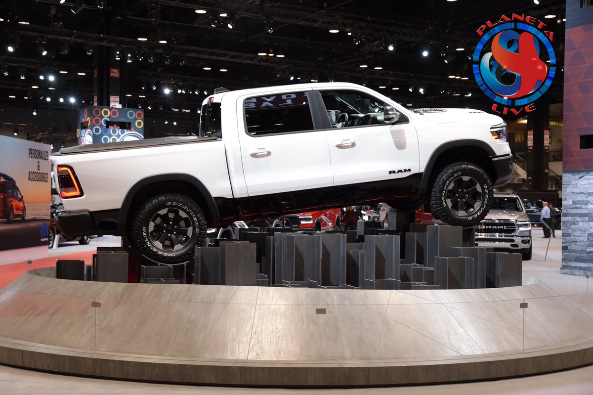 planetaxlive's tweet photo. Opening day at #chicagoautoshow #chicagoautoshow2018 @ChiAutoShow #ram #ford #jeep https://t.co/WkhvSCMqQb