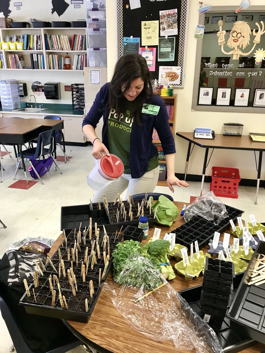 PopUpProduceCLT's tweet photo. Our new garden curriculum has hit the ground running! We had the pleasure of planting seeds indoors with Oakdale Elementary, on Thursday. We can’t wait to see their #ProduceProgress in the near future! https://t.co/nALwOzM56V