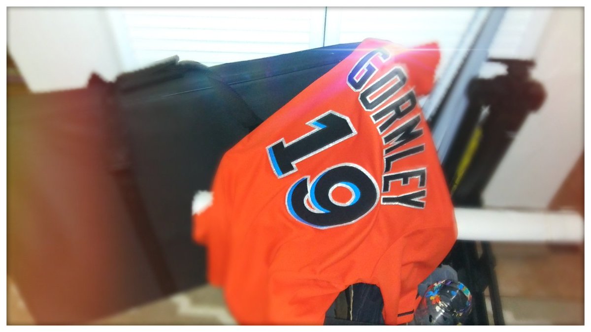JGormleyArt's tweet photo. All packed up and ready to head to Miami to paint LIVE for my favorite Baseball team the Miami Marlins & baseball Foundation. Do you know after 4 years of painting live I still get nevous for real! #miamimarlins #josephgormleyart #fanfest #helpingothers #marlinsfoundation https://t.co/8Hch4njfEB