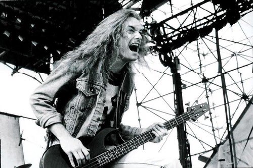 Happy birthday Cliff Burton 