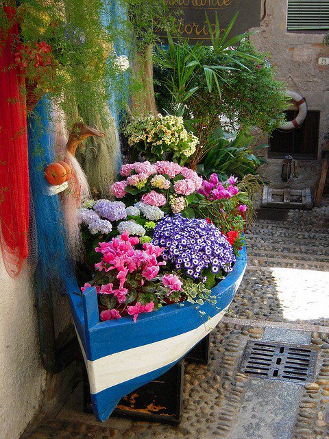 Easy Ideas To Getting Your Garden Summer Ready. - wp.me/p7LztO-3Jb