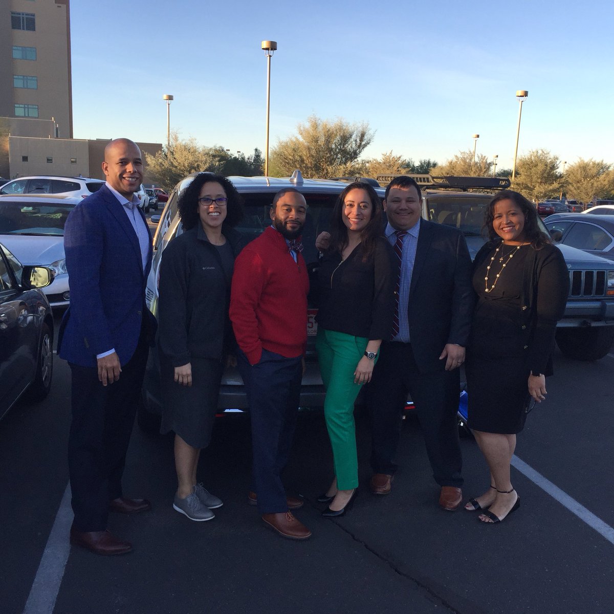 Tour4Diversity's tweet photo. Day 2 - the bus is a little smaller this go-round 🤣 Today we discuss MDPhD Pathways, data, metrics and future directions. #DiversityMatters #T4DatMayo #MayoDiversity https://t.co/CW2zZhNLzE