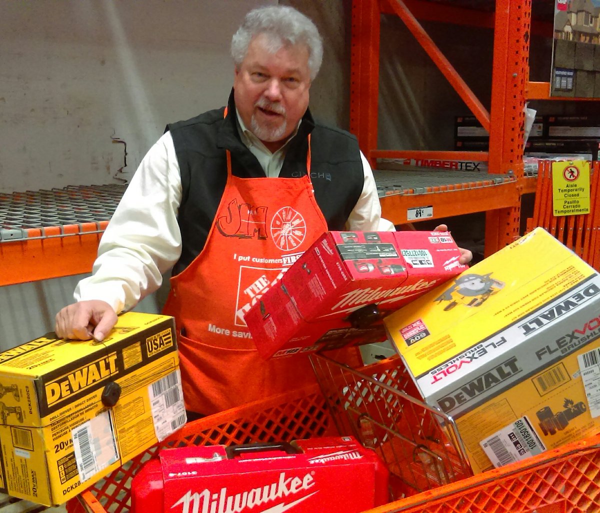 aNgeL_baBy08's tweet photo. One heck of a recovery!!! Great job Jim! #3885 #recovery #badboysbadboyswhatchagonnado https://t.co/Ch2b4ccOSX
