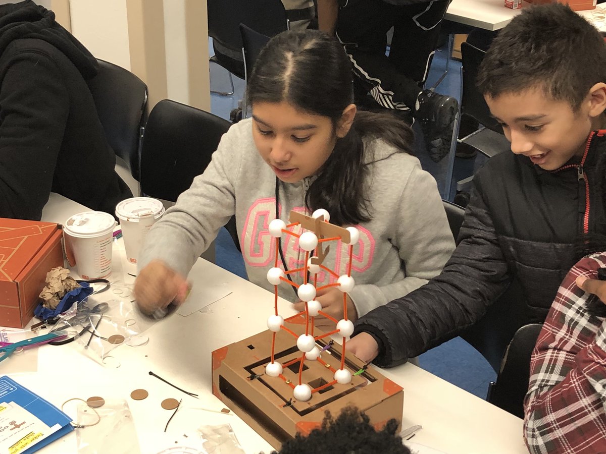 velms4u's tweet photo. Final result: A shake table! Used to test a building’s foundation in the event of an earthquake. Great job, kids!  #mentoring #STEM #respect #workshop https://t.co/qcxxHSLCPb