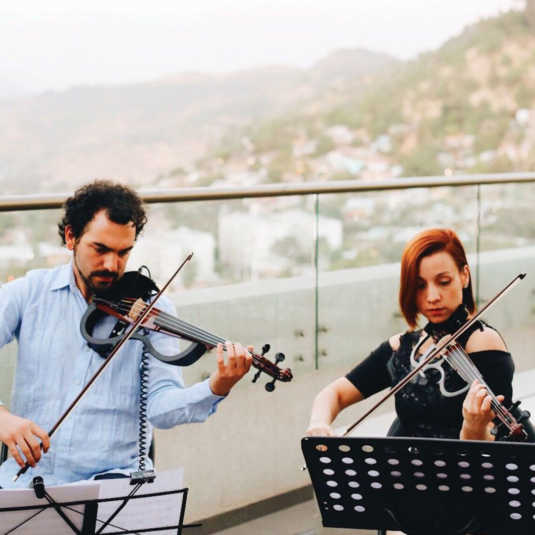 electroclasicos's tweet photo. Anemi nuestro violín segundo de #electroclasicos #cuartetodecuerdas #stringquartet #electricquartet #electricstring #cuartetoelectrico https://t.co/9yd4r1im9Z