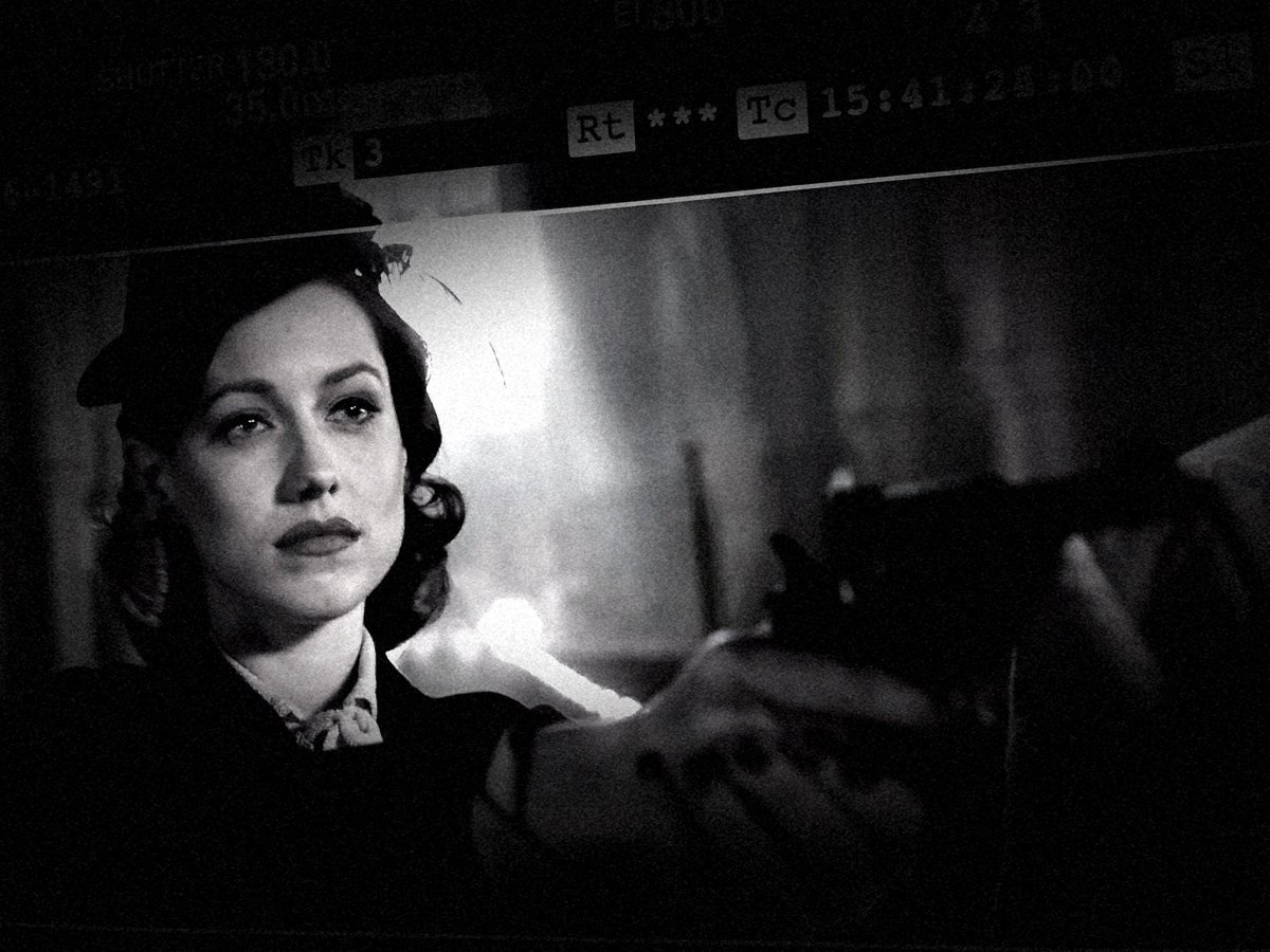 neilhimself's tweet photo. So here are candid shots of our guest stars. @Markgatiss, @NiamhAWalsh and @SP1nightonly in a film noir spy thriller set in 1941. During which we learn what the J in Anthony J Crowley stands for. #GoodOmens photos by our director, @drmuig. https://t.co/S2D7kfraXp