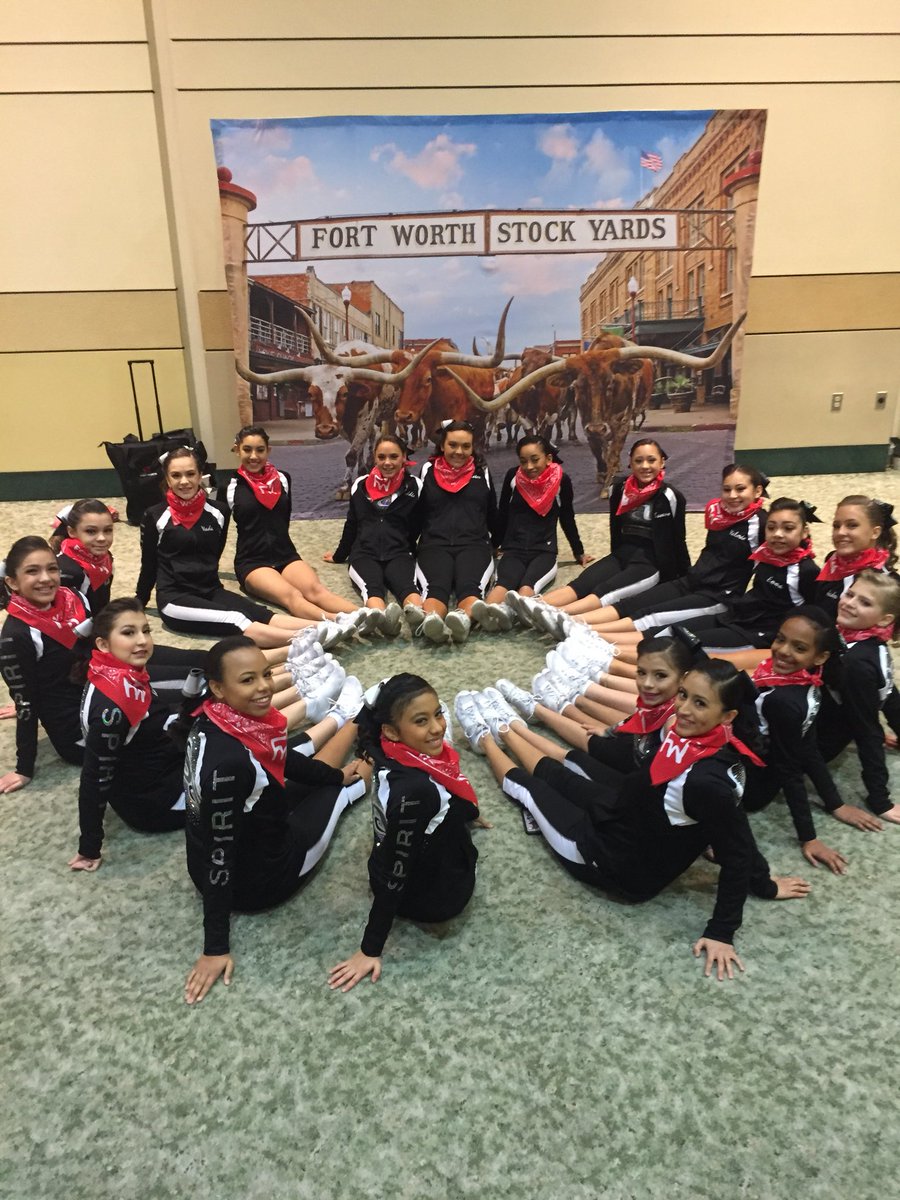 brandee_brandt's tweet photo. ACA 2018 Nationals Team Black #CheerFortWorth #saspirit #seasonoftr3nds https://t.co/f5klb108By