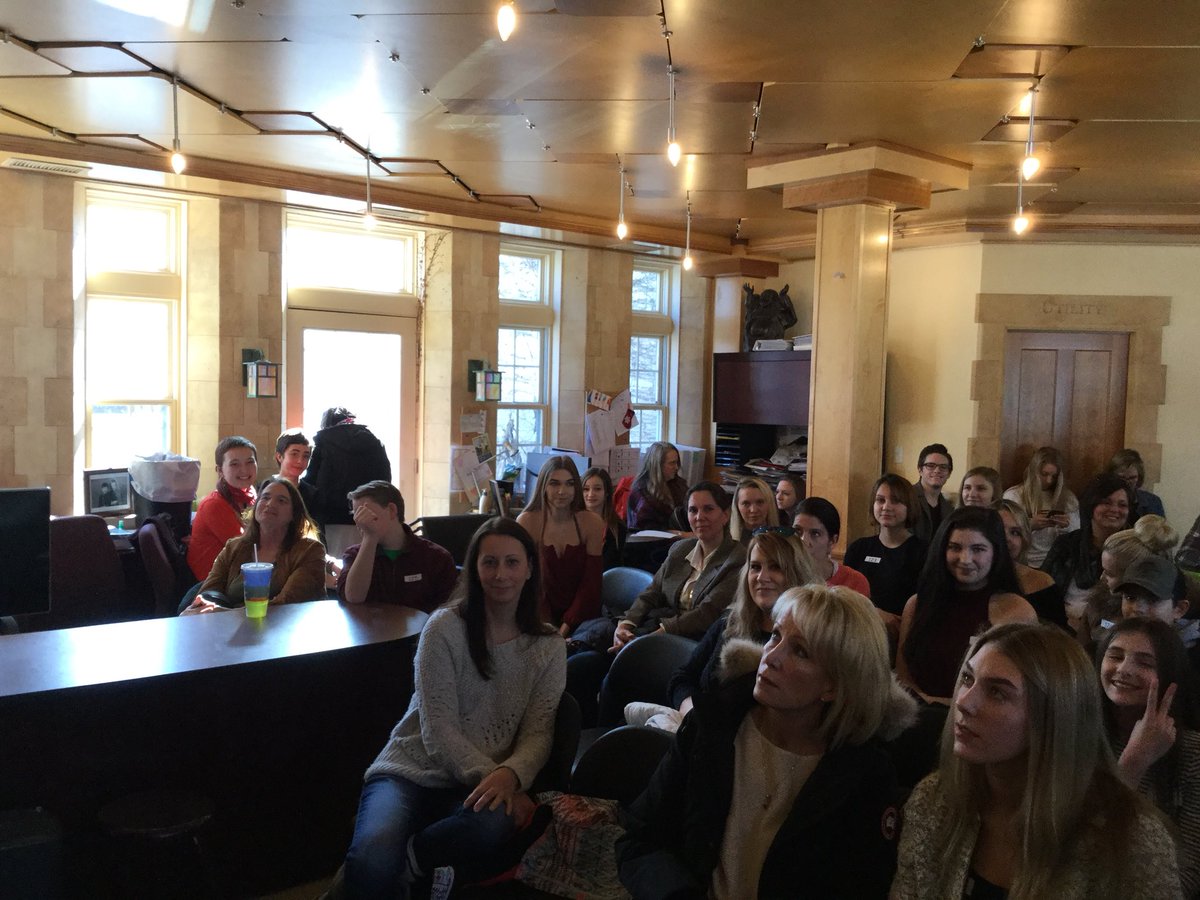 CarynIntl's tweet image. We have a full house of beautiful people here to audition with @lalamodeltalent #IMTA #Models #Actors #IMTANY18 #CarynsModels #Talent