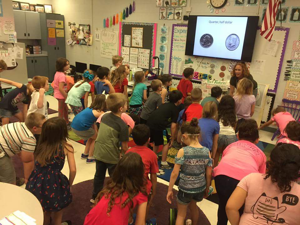 JenBu1022's tweet photo. Learning about coins through song! #firstgradefun https://t.co/xQNUuHt5UY
