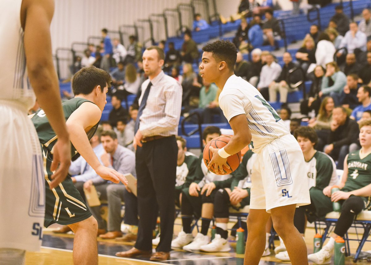wokeupjoseph's tweet photo. Always cool to EARN awards for hard work. 1st Team All-Defense in the Conference for Basketball🏀 and Football🏈 is quite unique as well as knowing that putting all my heart in each game pays off ❤️. Looking forward to cutting down a net this week, Inshallah. #ShowJoe🎬Island🌴 https://t.co/iiHTuo7uEi